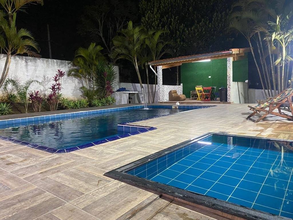 Piscina e área externa da Unidade 1